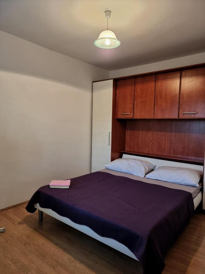 Guesthouse Dila Galovac  外观 照片