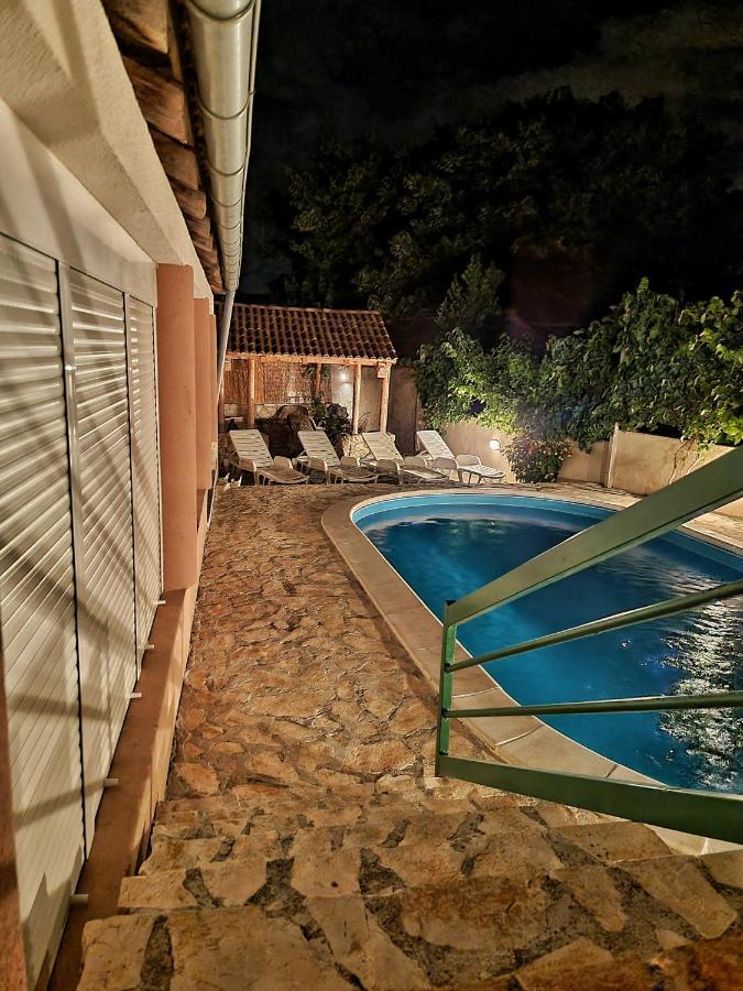 Guesthouse Dila Galovac  外观 照片