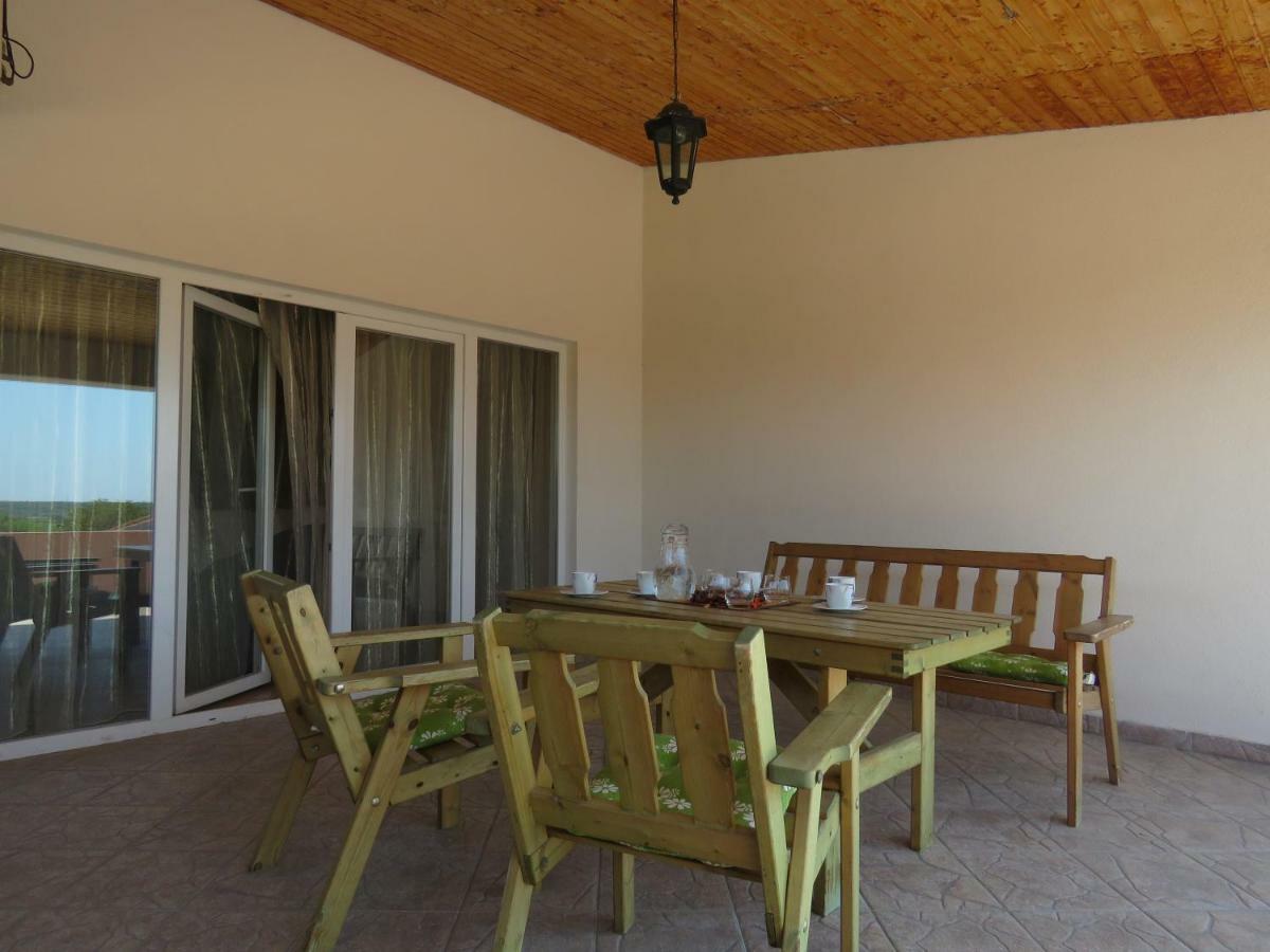 Guesthouse Dila Galovac  外观 照片